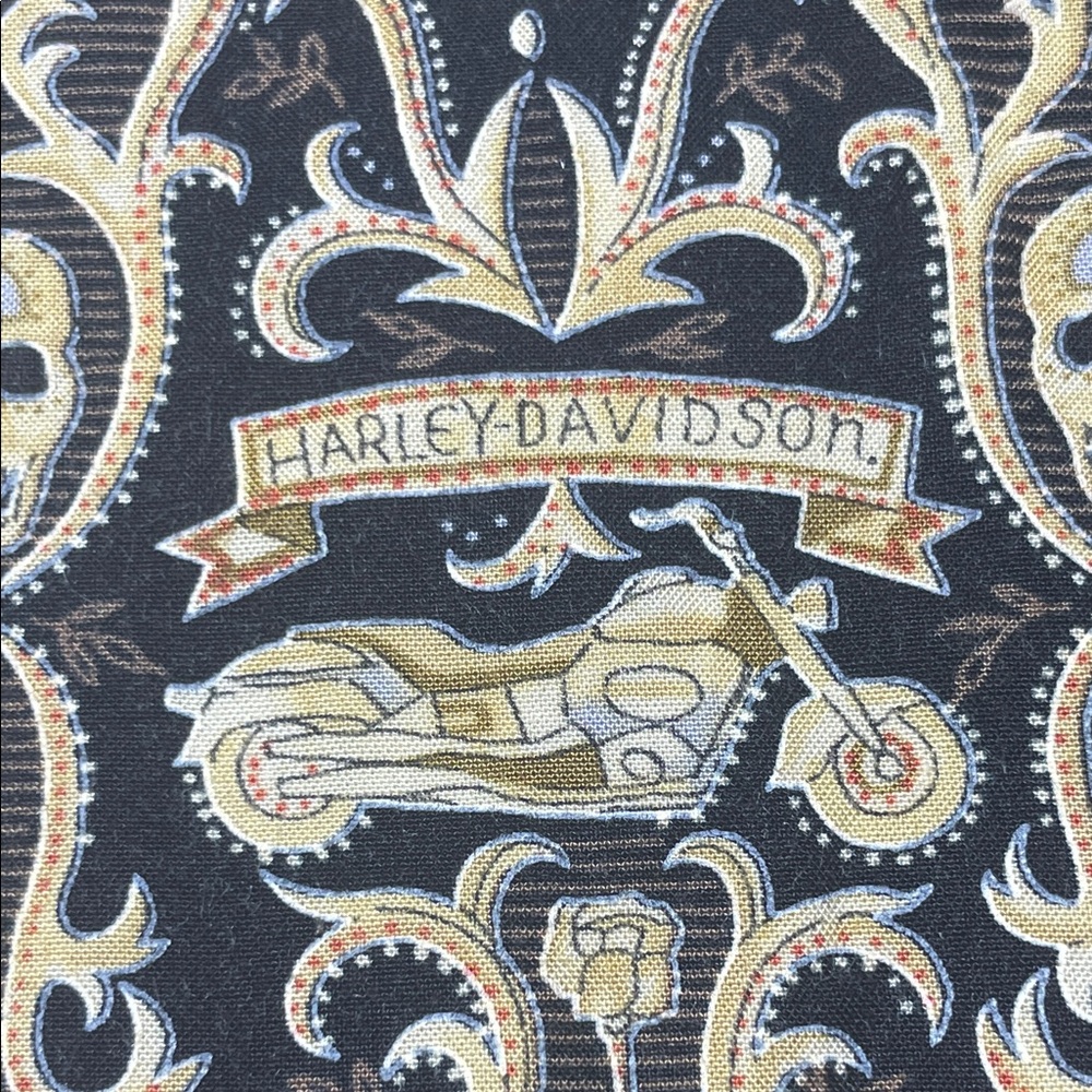 Harley-Davidson Black and Gold Casual Shirt - Picture 5 of 13